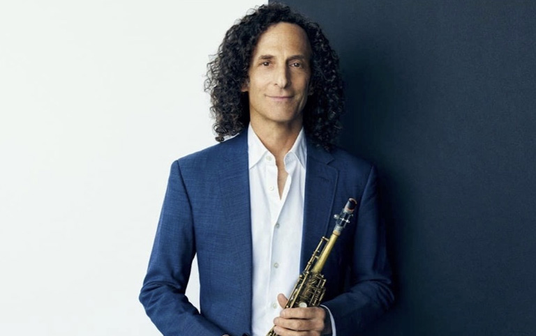 Fotografia colorida de Kenny G por Espaço Unimed