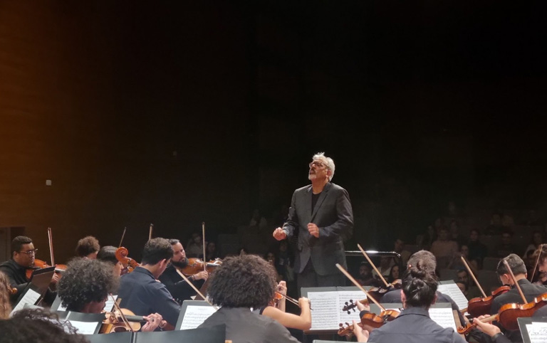Fotografia colorida da Orquestra de Câmara da ECA/USP (OCAM) - Divulgação Theatro São Pedro