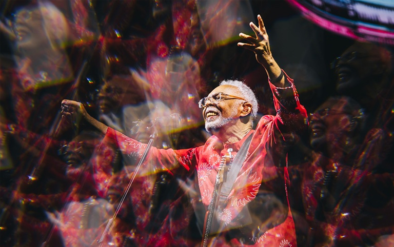 Fotografia colorida de Gilberto Gil - Navio Tempo Rei - por @pridiabr
