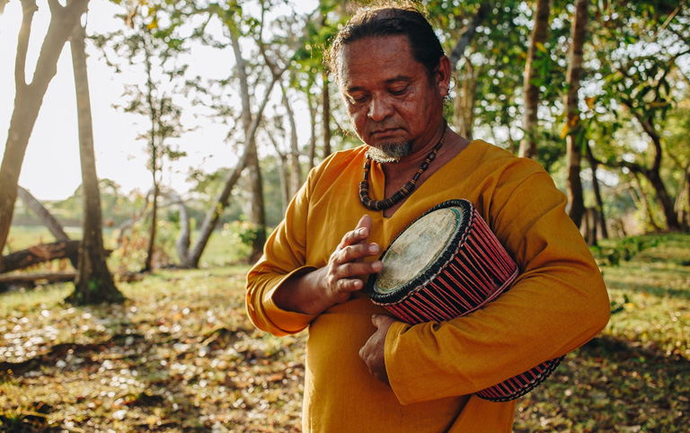 Fotografia colorida de Paulo Bastos por divulgação Itaú Cultural