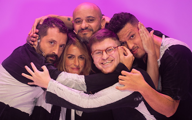 Fotografia colorida de Portátil | Gregorio Duvivier, Gustavo Miranda, Luciana Paes, Rafael Saraiva e Andres Giraldo por Theodora Duvivier
